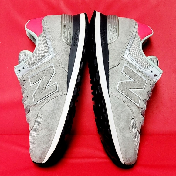 Figs New Balance 574 Women's Gray Medical Workwear Sneakers #WL574FGG size 8 - Picture 3 of 11